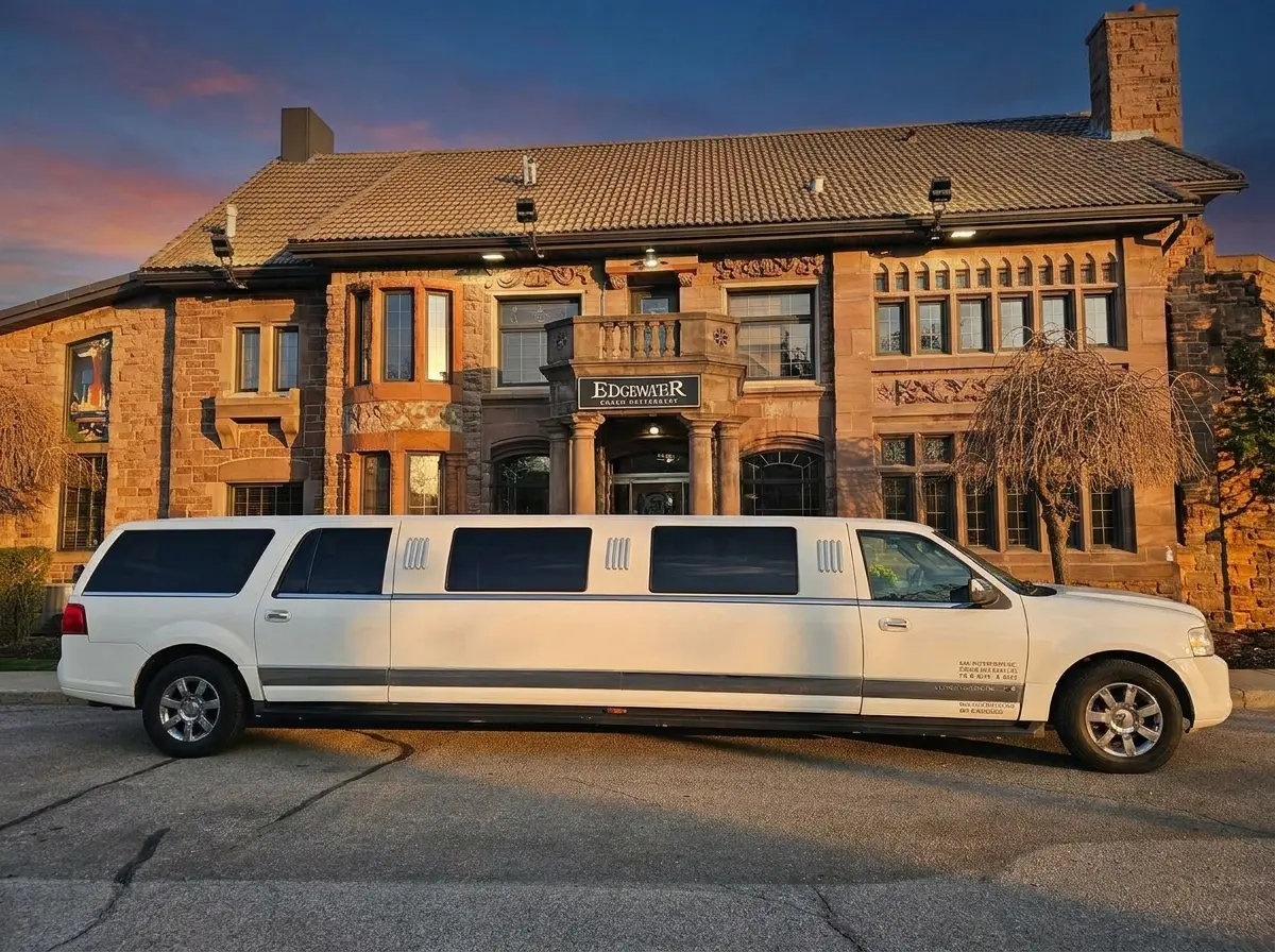 12 Passenger Limo Niagara Falls